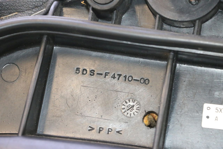 photo de ASIENTO YAMAHA YP MAJESTY 125 (2007 - 2010) - Zoom sobre los componentes