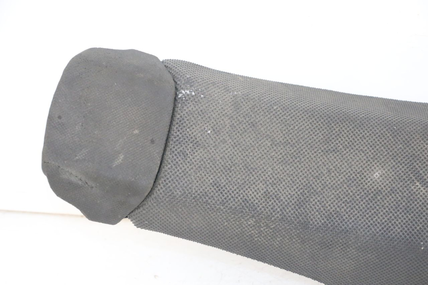 photo de ASIENTO YAMAHA YZ-F YZF 250 (2014 - 2018) - Zoom sobre los componentes