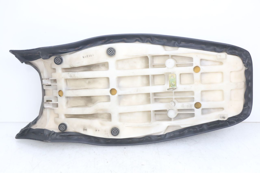 photo de ASIENTO YAMAHA YZF R THUNDERCAT 600 (1996 - 2003) - Detalle de la pieza