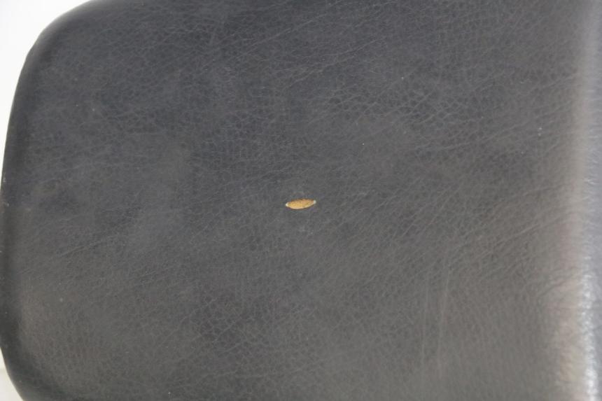 photo de ASIENTO YAMAHA YZF R THUNDERCAT 600 (1996 - 2003) - Primer plano de alta resolución