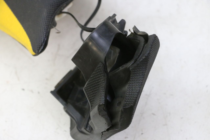 photo de ASIENTO YAMAHA YZF YZ-F 450 (2014 - 2016) - Primer plano técnico