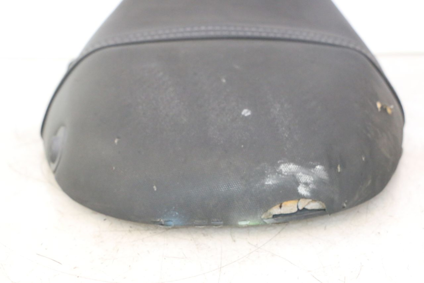 photo de ASIENTO PIAGGIO ZIP 2T 50 (2009 - 2019) - Detalles de los puntos de fijación