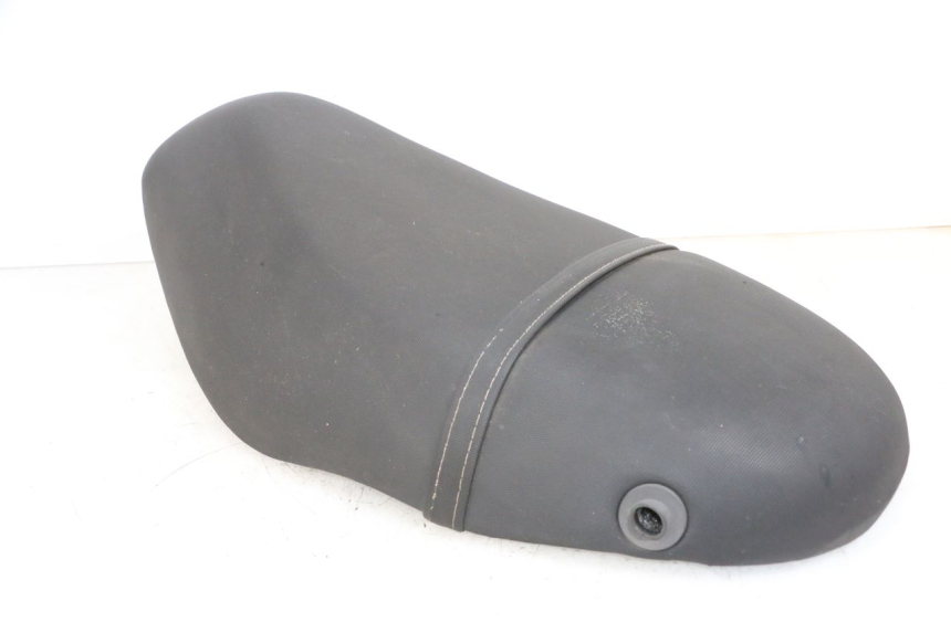 photo de ASIENTO PIAGGIO ZIP 4T 50 (2018 - 2020) - Zoom sobre los componentes