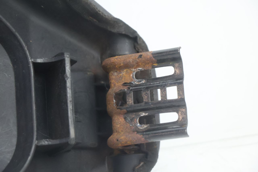 photo de ASIENTO PIAGGIO ZIP 4T 50 (2006 - 2017) - Primer plano de alta resolución
