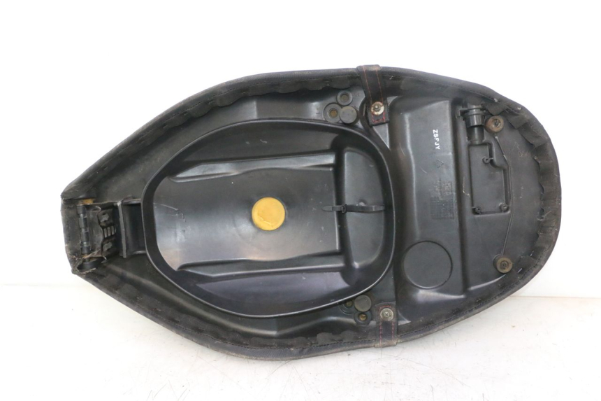 photo de ASIENTO PIAGGIO ZIP IGET 4T 50 (2021 - 2023) - Otra perspectiva