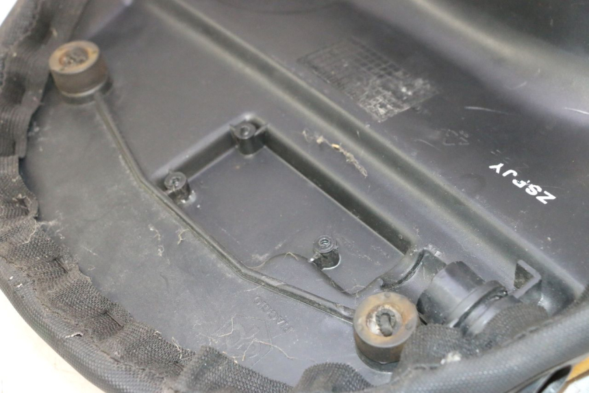 photo de ASIENTO PIAGGIO ZIP IGET 4T 50 (2021 - 2023) - Recambio usado revisado