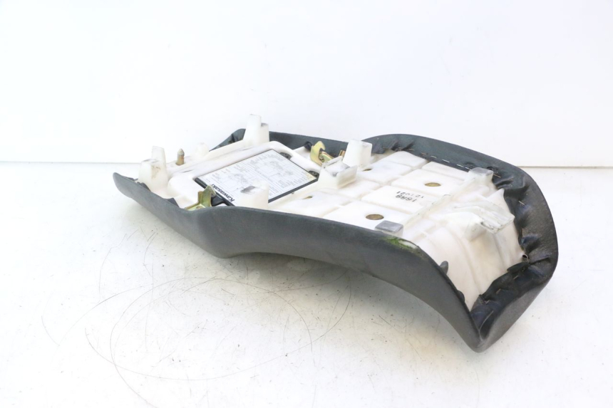 photo de ASIENTO KAWASAKI ZZR 600 (1995 - 2004) - Enfoque en la estructura