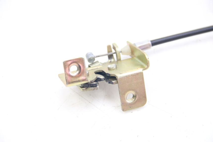 photo de CERRADURA DEL ASIENTO JM MOTORS GT LINE 4T 50 (2021 - 2023) - Zoom estado de uso