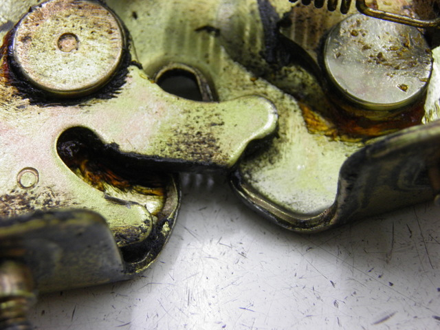 photo de CIERRE ASIENTO HOOK HONDA NH VISION 50 (1985 - 1994) - Vista general del producto