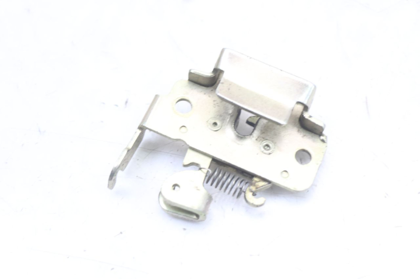 photo de CIERRE ASIENTO HOOK KYMCO X-TOWN XTOWN 125 (2016 - 2021) - Otra perspectiva