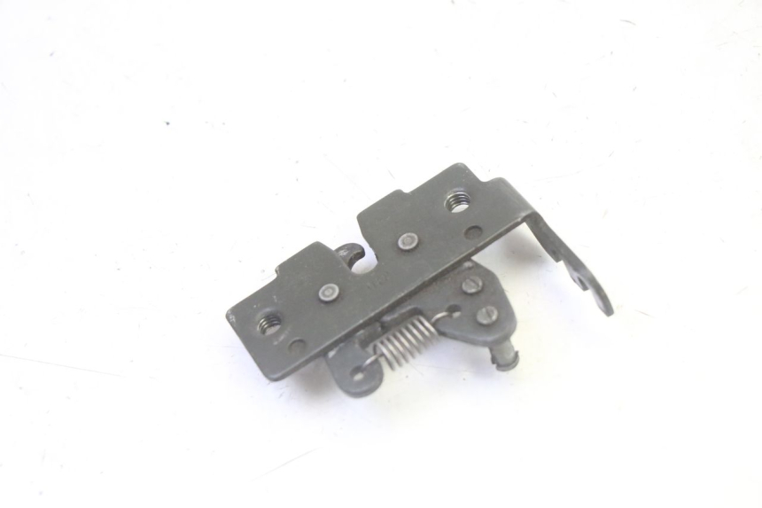 photo de CERRADURA DEL ASIENTO PIAGGIO MP3 LT 300 (2010 - 2016) - Otra perspectiva