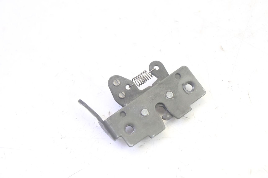 photo de CIERRE ASIENTO HOOK PIAGGIO MP3 RL 250 (2006 - 2010) - Zoom estado de uso