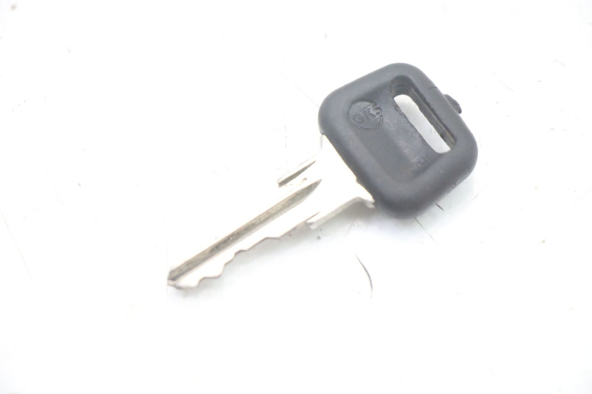 photo de CIERRE ASIENTO HOOK PEUGEOT SATELIS COMPRESSOR K15 125 (2006 - 2009) - Vista general del producto