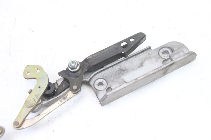 photo de CIERRE ASIENTO HOOK HONDA ST PAN EUROPEAN 1300 (2002 - 2013) - Zoom estado de uso