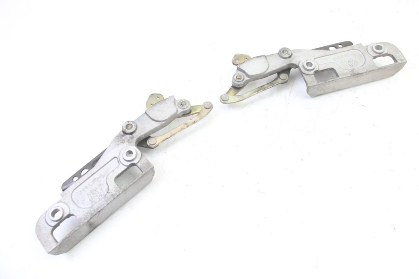 photo de CIERRE ASIENTO HOOK HONDA ST PAN EUROPEAN 1300 (2002 - 2013) - Primer plano técnico