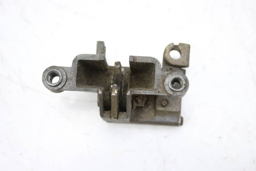 photo de CERRADURA DEL ASIENTO KEEWAY TX 50 (2008 - 2015) - Zoom estado de uso