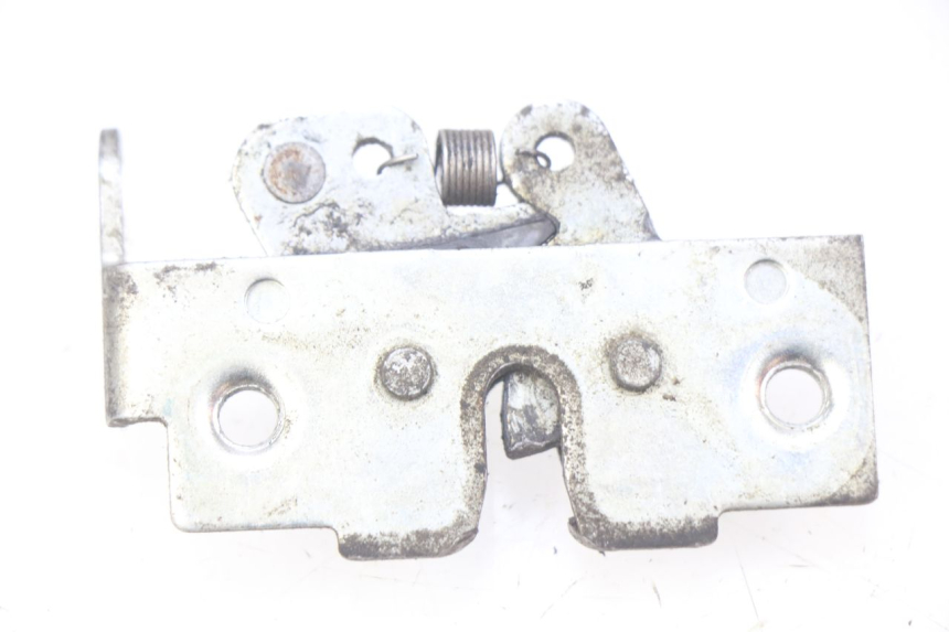 photo de CERRADURA DEL ASIENTO YAMAHA XMAX X-MAX 125 (2006 - 2009) - Zoom estado de uso