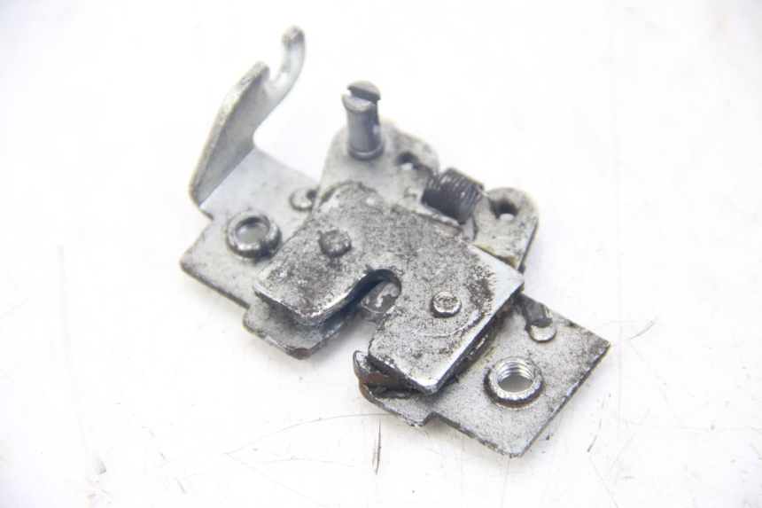 photo de CERRADURA DEL ASIENTO YAMAHA XMAX X-MAX 125 (2006 - 2009) - Vista principal