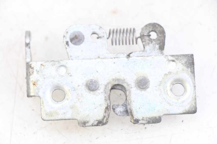 photo de CERRADURA DEL ASIENTO YAMAHA XMAX X-MAX 125 (2006 - 2009) - Detalle de la pieza