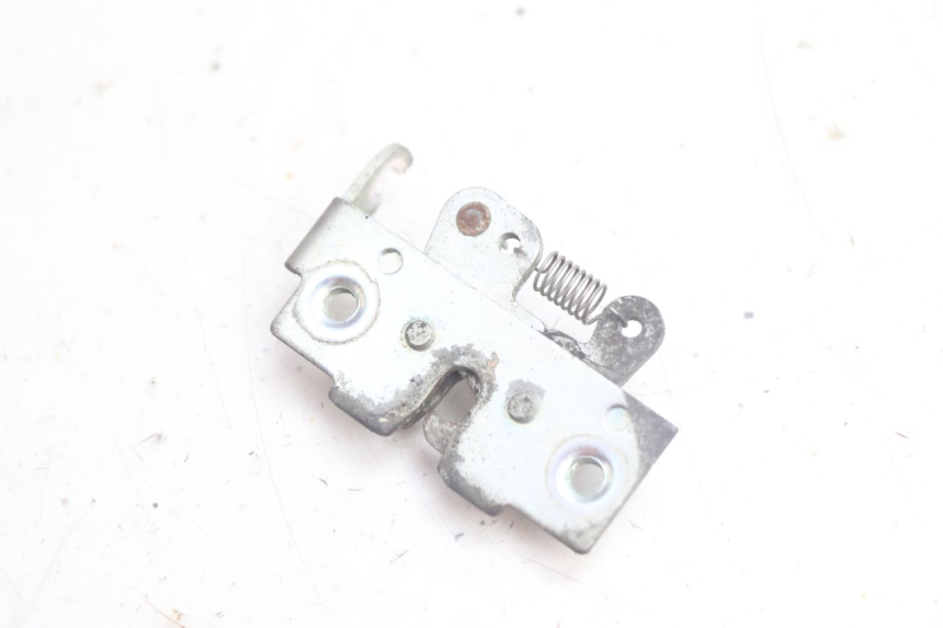 photo de CERRADURA DEL ASIENTO YAMAHA XMAX X-MAX 125 (2006 - 2009) - Zoom estado de uso
