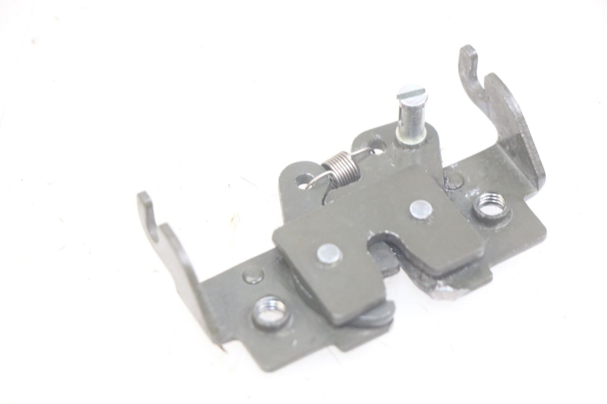 photo de CERRADURA DEL ASIENTO PIAGGIO X8 125 (2004 - 2007) - Detalle de la pieza