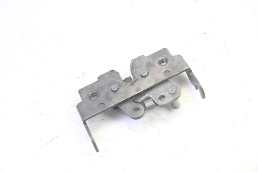 photo de CERRADURA DEL ASIENTO PIAGGIO X8 125 (2004 - 2007) - Otra perspectiva