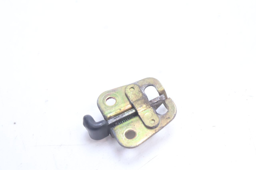 photo de CIERRE ASIENTO HOOK YAMAHA YZF R GENESIS 750 (1993 - 1998) - Zoom estado de uso