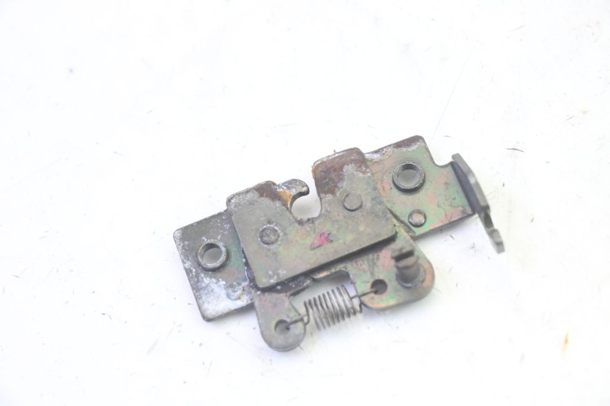 photo de CIERRE ASIENTO HOOK ADIVA AD3 300 (2014 - 2020) - Zoom estado de uso