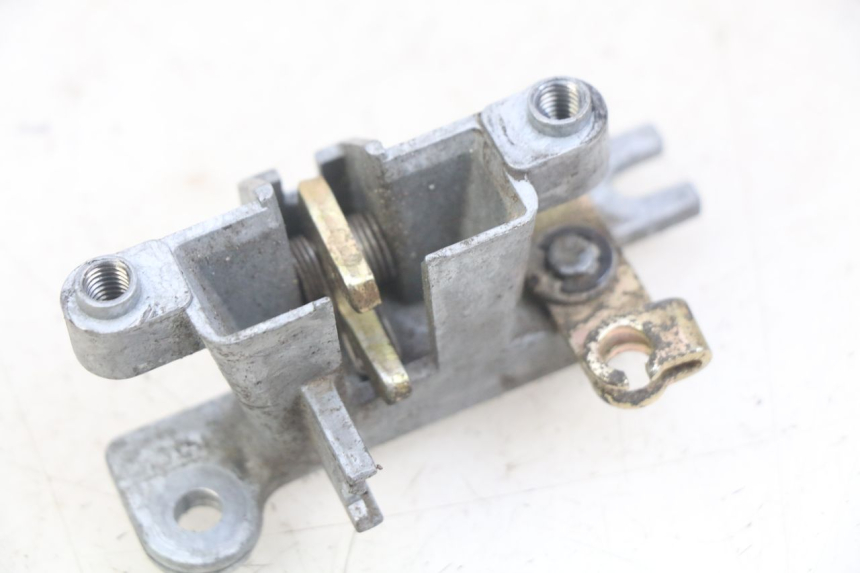 photo de CERRADURA DEL ASIENTO KYMCO AGILITY 16+ 4T 50 (2018 - 2023) - Detalle de la pieza