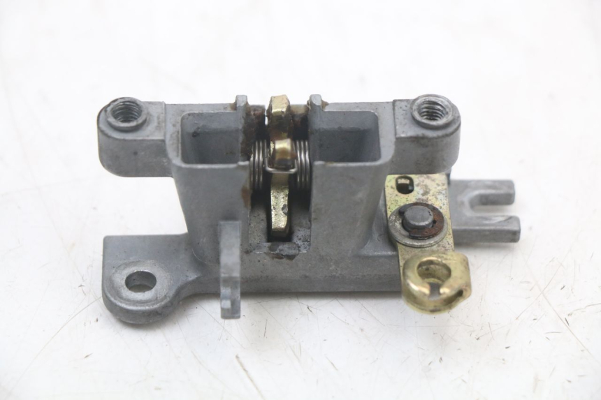 photo de CERRADURA DE ASIENTO KYMCO AGILITY 4T 50 (2005 - 2018) - Detalle de la pieza