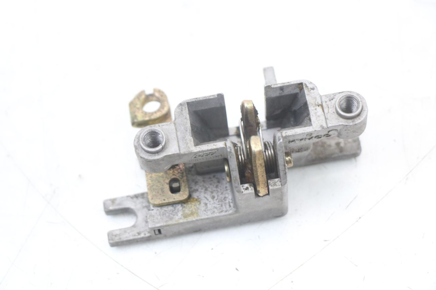 photo de CERRADURA DEL ASIENTO KYMCO AGILITY 4T 50 (2018 - 2022) - Zoom estado de uso