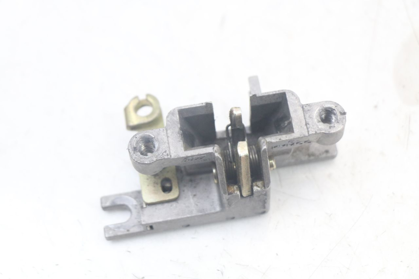 photo de CERRADURA DEL ASIENTO KYMCO AGILITY 4T 50 (2018 - 2022) - Detalle de la pieza