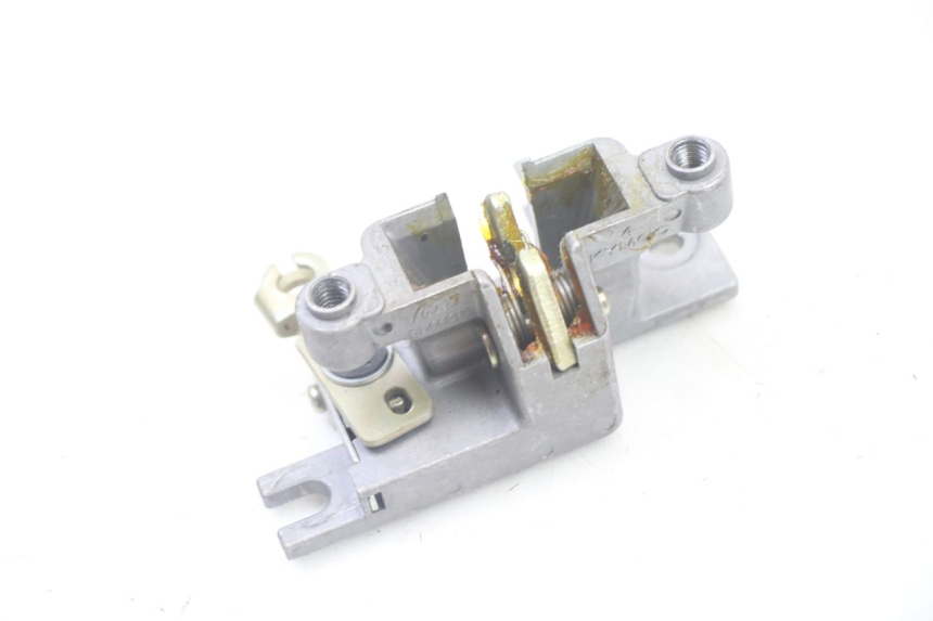 photo de CERRADURA DE ASIENTO KYMCO AGILITY 4T 50 (2005 - 2018) - Zoom estado de uso