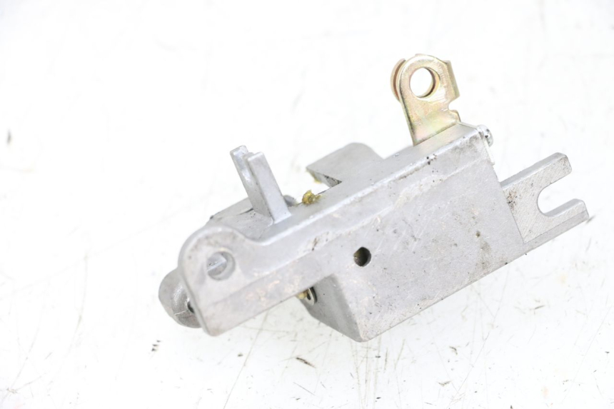 photo de CERRADURA DEL ASIENTO KYMCO AGILITY 4T 50 (2018 - 2022) - Zoom estado de uso