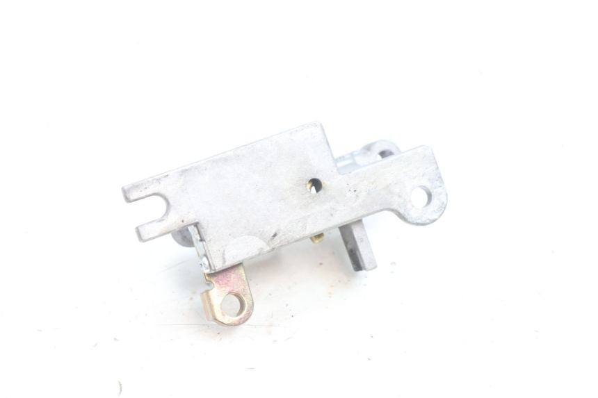 photo de CIERRE ASIENTO HOOK KYMCO AGILITY CITY 16P 125 (2015 - 2024) - Primer plano técnico