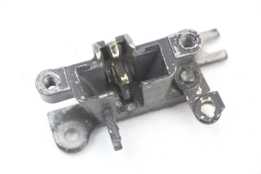 photo de CIERRE ASIENTO HOOK KYMCO AGILITY PREMIUM 50 (2007 - 2010) - Zoom estado de uso