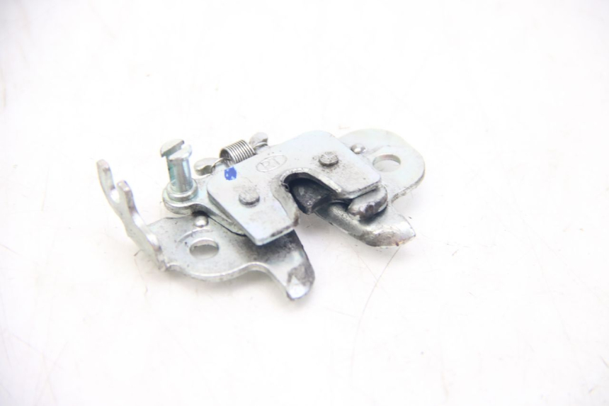 photo de CIERRE ASIENTO HOOK PEUGEOT CITYSTAR IE 2T 50 (2018 - 2021) - Vista principal