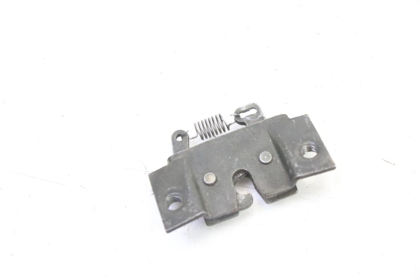 photo de CIERRE ASIENTO HOOK APRILIA CLASSIC 125 (1995 - 2001) - Zoom estado de uso