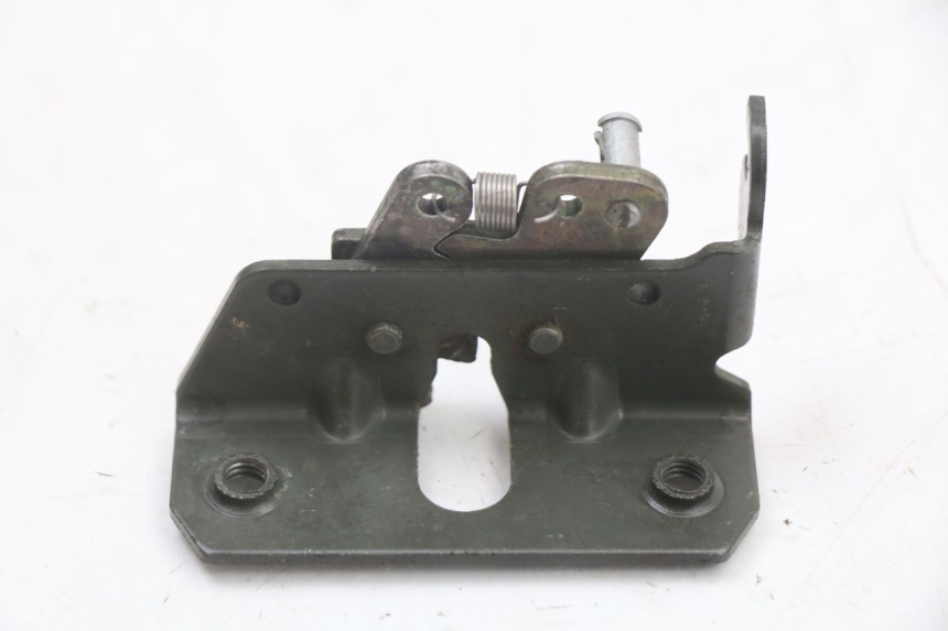 photo de CIERRE ASIENTO HOOK GILERA DNA 50 (2000 - 2007) - Otra perspectiva