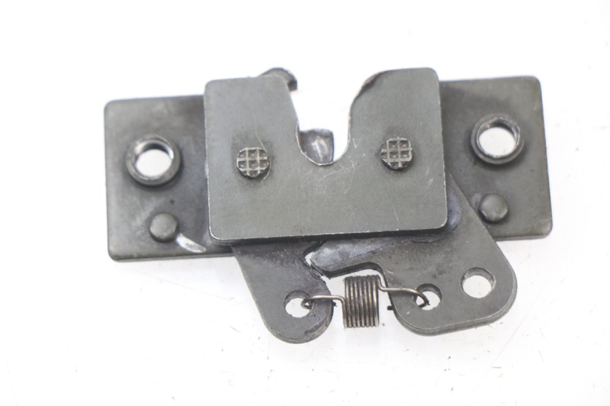 photo de CERRADURA DE ASIENTO PEUGEOT ELYSTAR 50 (2002 - 2014) - Zoom estado de uso