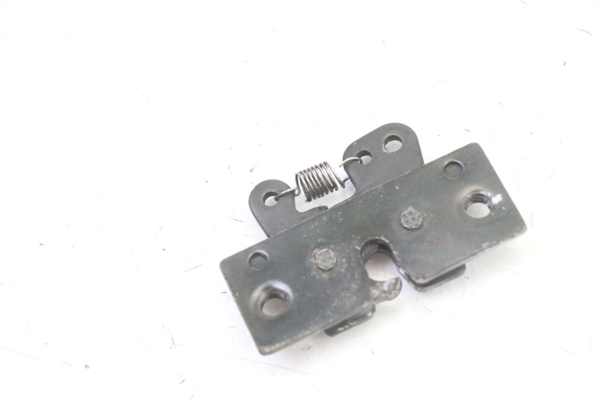 photo de CERRADURA DE ASIENTO PEUGEOT ELYSTAR 50 (2002 - 2014) - Zoom estado de uso