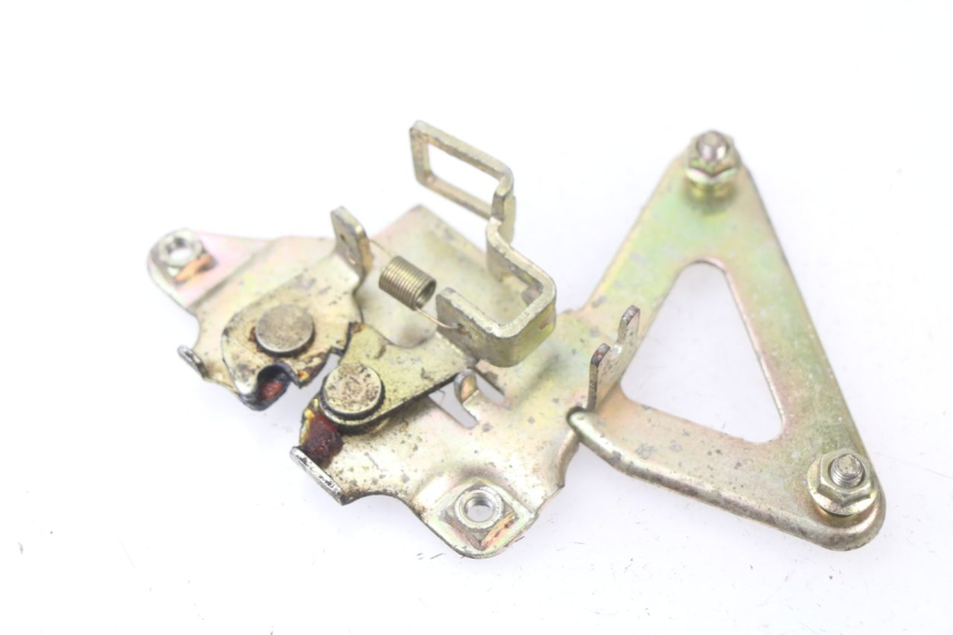 photo de CIERRE ASIENTO HOOK SYM FIDDLE 125 (2008 - 2010) - Zoom estado de uso