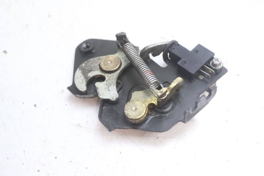 photo de CIERRE ASIENTO HOOK HONDA FJS SILVER WING SILVERWING 400 (2005 - 2008) - Detalle de la pieza