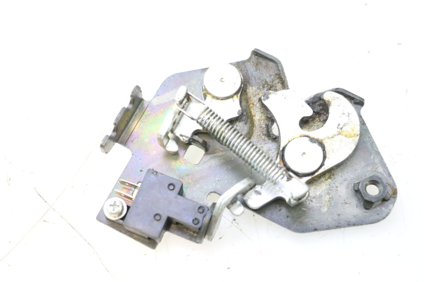 photo de CIERRE ASIENTO HOOK HONDA FJS SILVER WING SILVERWING 400 (2005 - 2008) - Detalle de la pieza