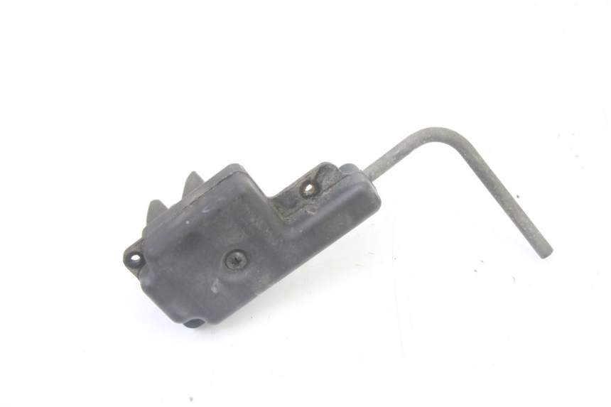 photo de CERRADURA DEL ASIENTO PIAGGIO FLY 2T 50 (2004 - 2017) - Zoom estado de uso