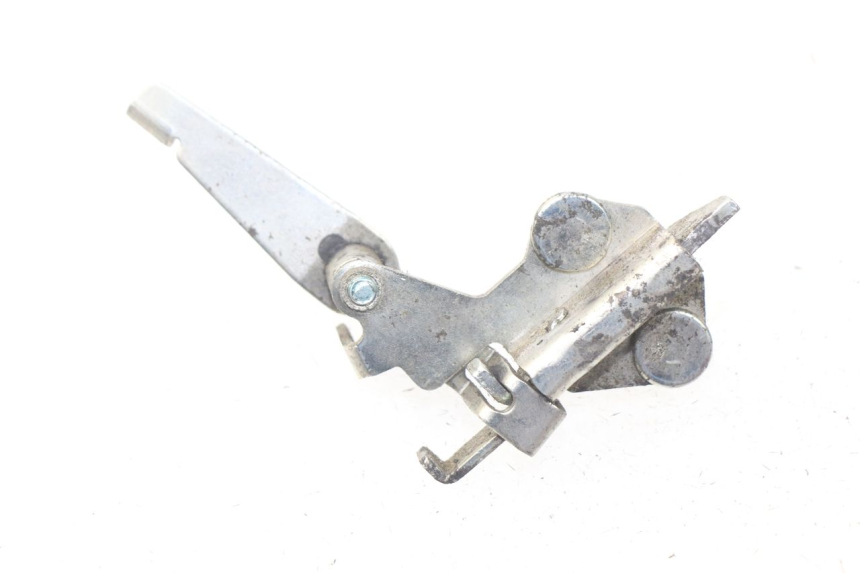 photo de CIERRE ASIENTO HOOK YAMAHA FZ8 800 (2010 - 2016) - Zoom estado de uso