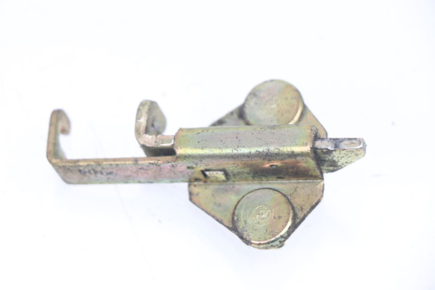 photo de CERRADURA DE ASIENTO YAMAHA FZS FAZER 600 (1998 - 2001) - Detalle de la pieza