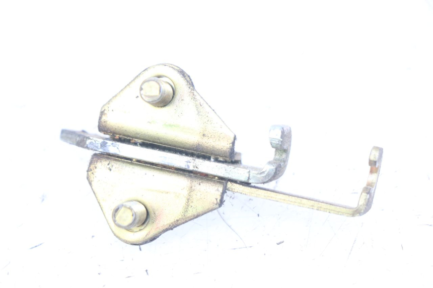 photo de CERRADURA DE ASIENTO YAMAHA FZS FAZER 600 (1998 - 2001) - Detalle de la pieza