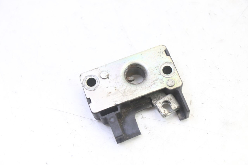 photo de CIERRE ASIENTO HOOK BMW G310 R 310 (2016 - 2020) - Detalle de la pieza