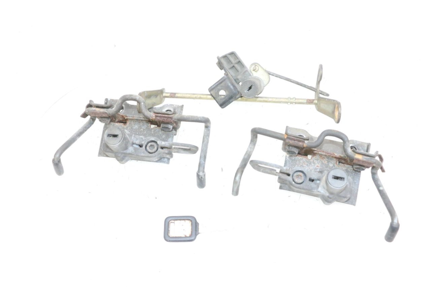 photo de CIERRE ASIENTO HOOK KAWASAKI GPX R WARBIRD 600 (1988 - 1993) - Vista principal